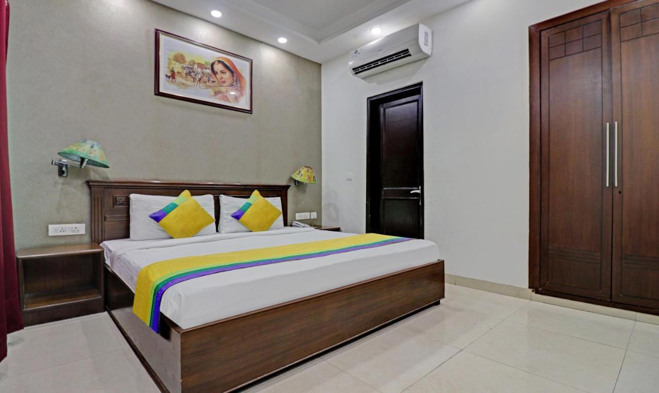 Itsy Hotels Hamlets Stay Noida Exterior foto